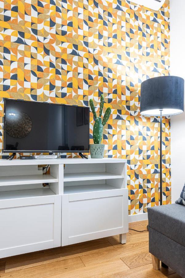 Vertigo Modern Studio-Free Private Parking-Fast Wi-Fi Újvidék Kültér fotó