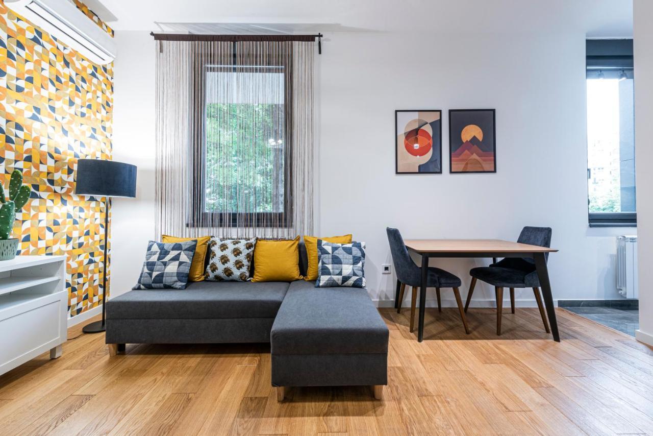 Vertigo Modern Studio-Free Private Parking-Fast Wi-Fi Újvidék Kültér fotó