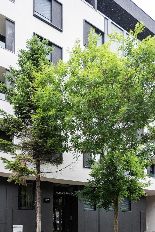 Vertigo Modern Studio-Free Private Parking-Fast Wi-Fi Újvidék Kültér fotó